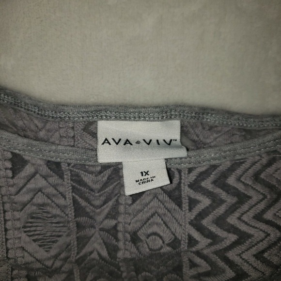 1X- Grey Ava & Viv shirt - Picture 5 of 6